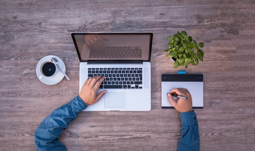 Essential Qualities Look Into Company Logo Design