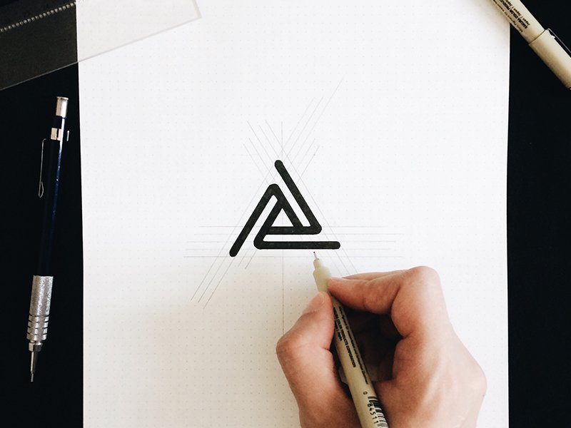 10 Must-Know Logo Design Tips For Small Business Owners