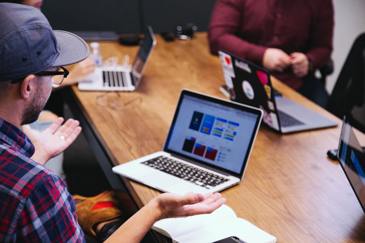 How To Be A Good Mentor for A Junior Designer