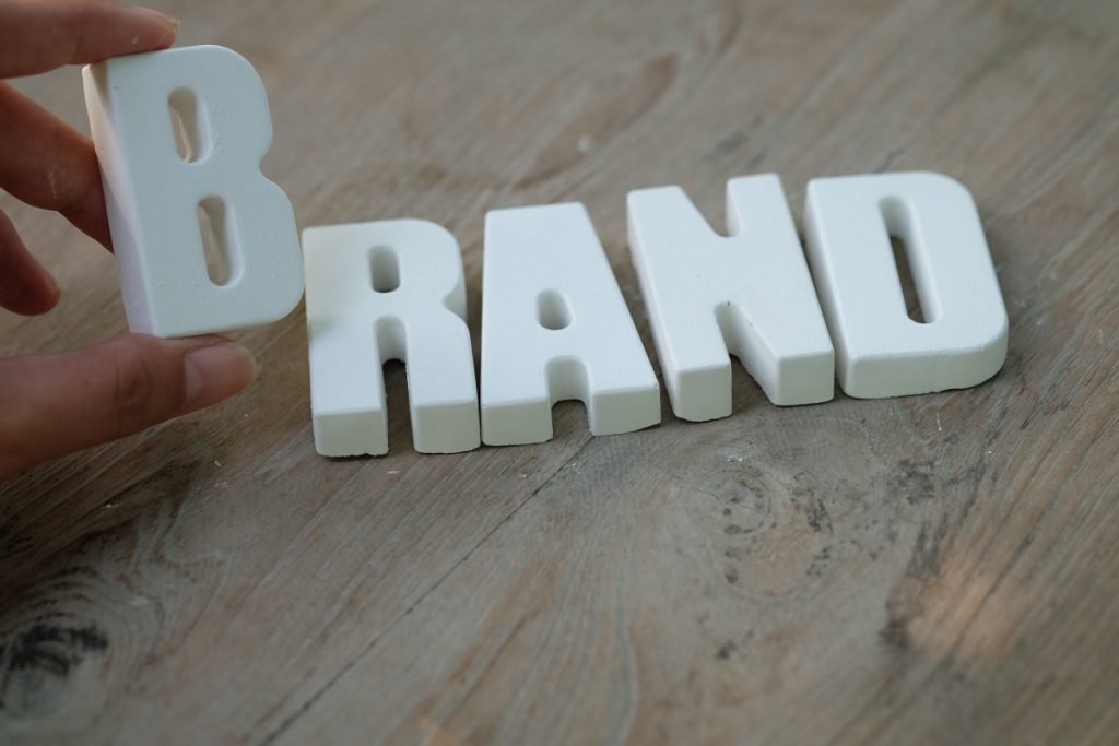 8 Tips on Maintaining Brand Consistency Online and Offline