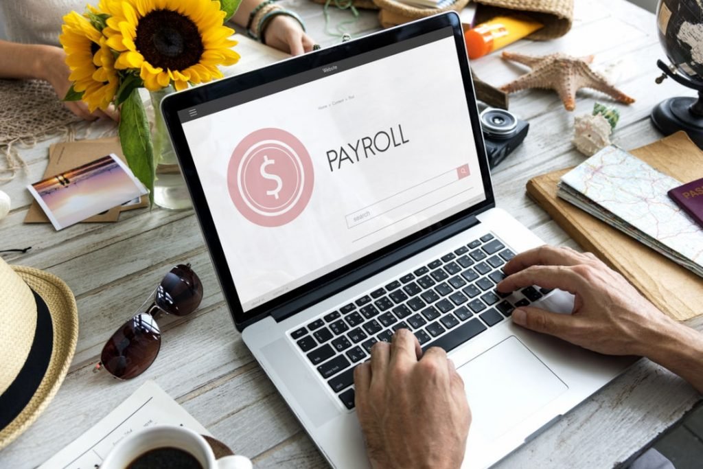 How Can Small Businesses Benefit from Integrated HR And Payroll Software?