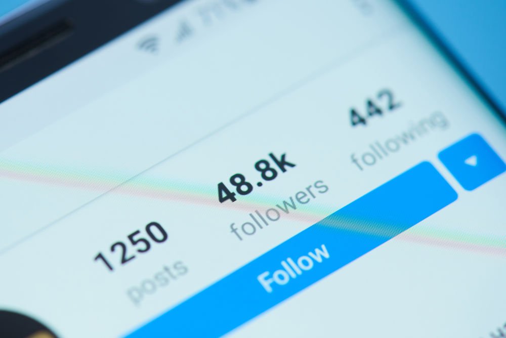 8 Pros And Cons of Instagram Growth Services