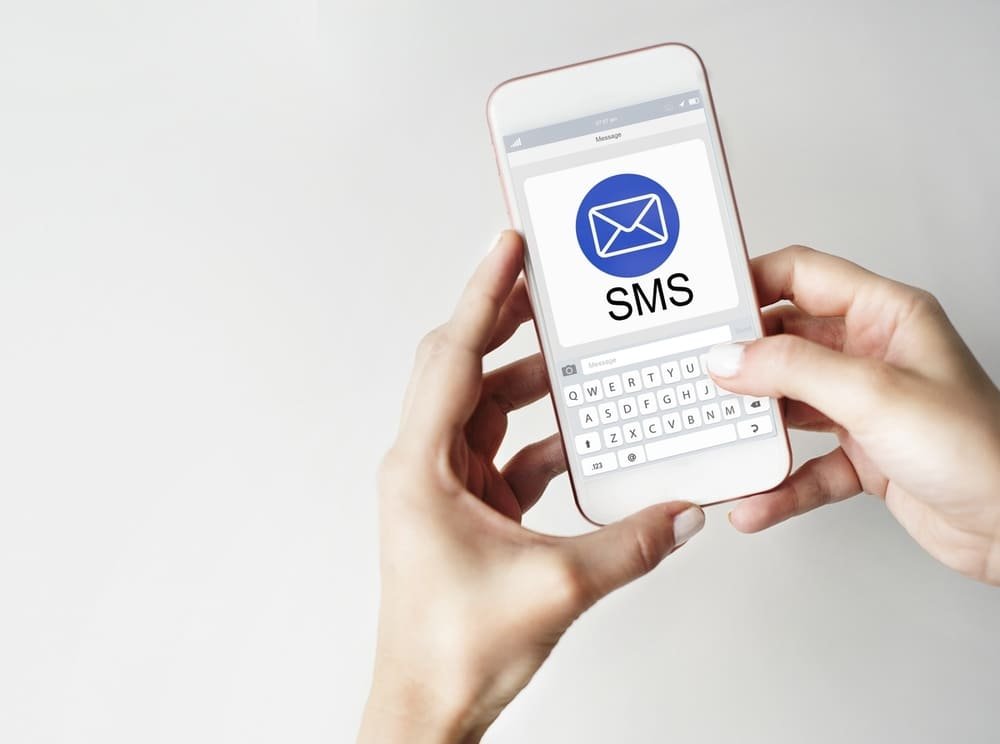 How B2B Businesses Use SMS to Boost Sales and Close More Deals