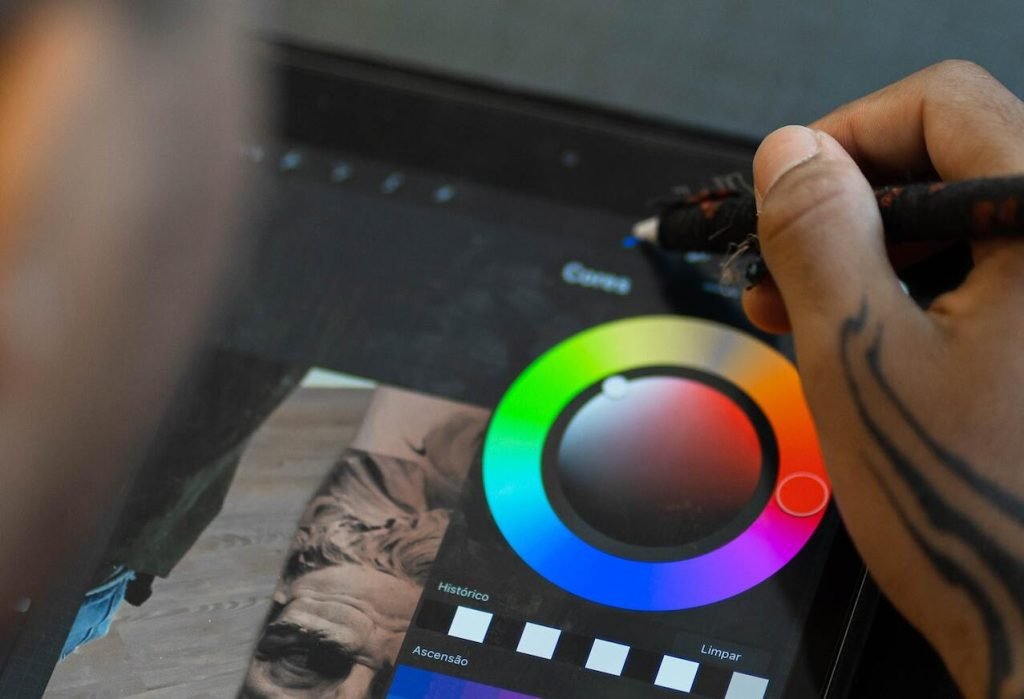 Creating Visuals with Ease: How Digital Tools are Making Design More Accessible
