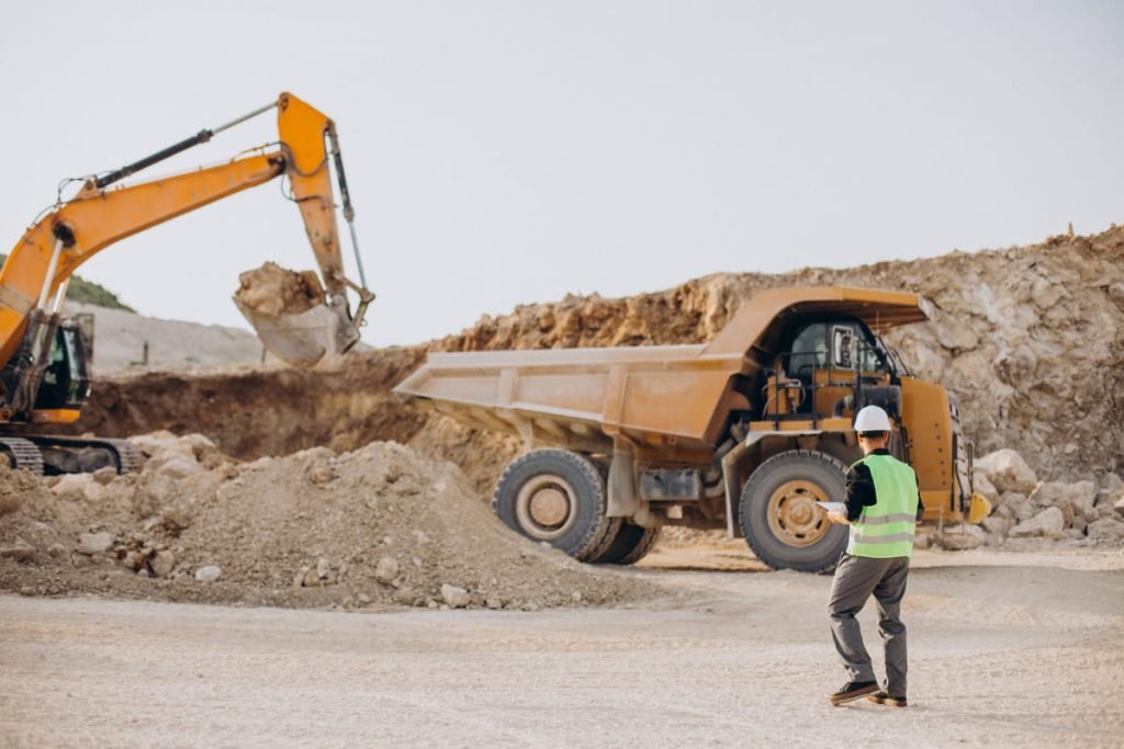 7 Essential Tips for Growing Your Dump Truck Business